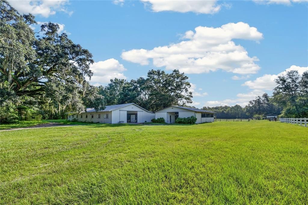 For Sale: $399,900 (3 beds, 2 baths, 1512 Square Feet)