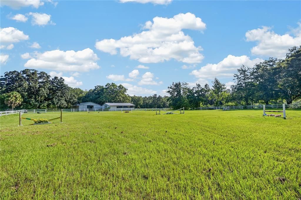 For Sale: $399,900 (3 beds, 2 baths, 1512 Square Feet)