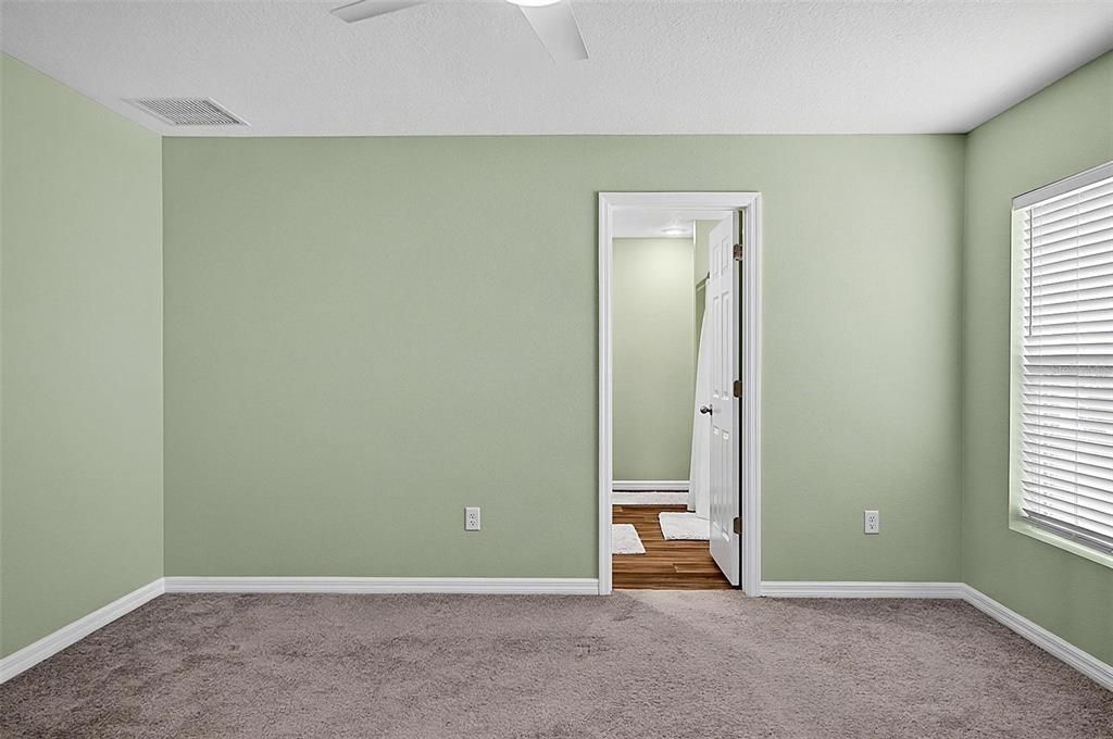 For Sale: $349,900 (4 beds, 2 baths, 1806 Square Feet)