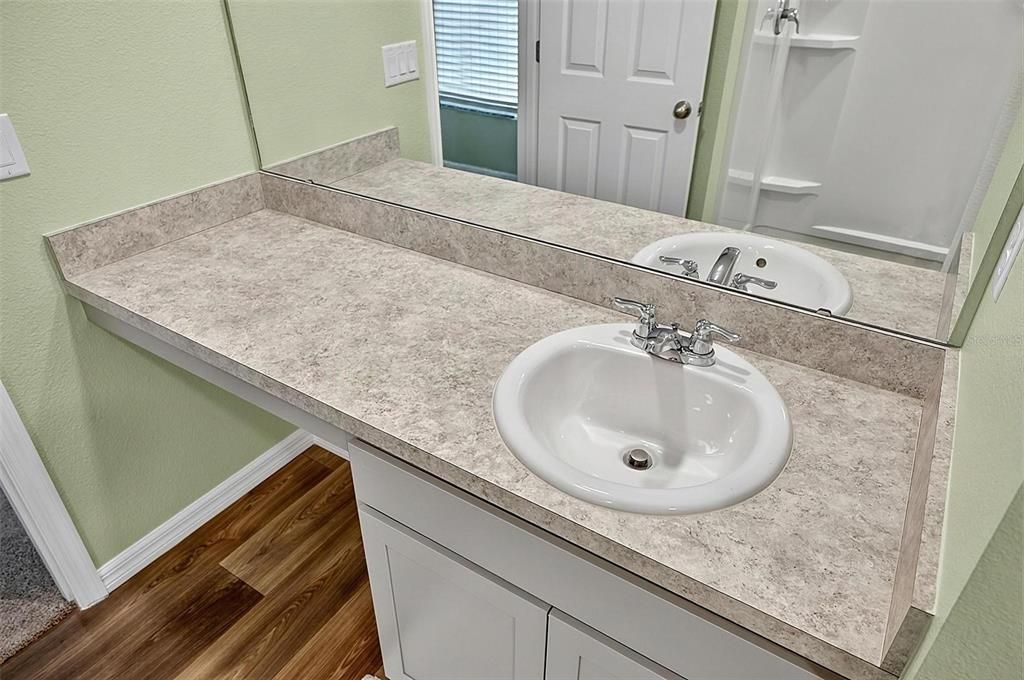 For Sale: $349,900 (4 beds, 2 baths, 1806 Square Feet)