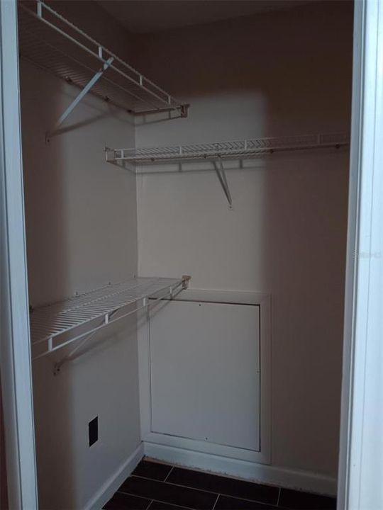 For Rent: $2,000 (4 beds, 4 baths, 1177 Square Feet)