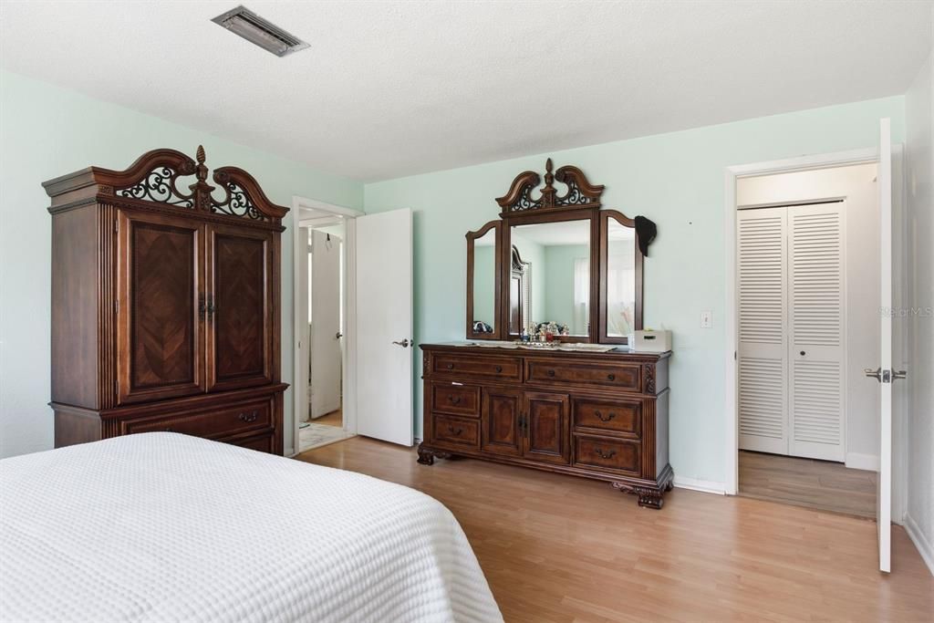 Active With Contract: $619,900 (4 beds, 2 baths, 2270 Square Feet)