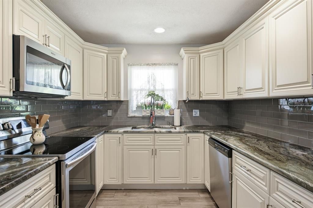 Active With Contract: $619,900 (4 beds, 2 baths, 2270 Square Feet)