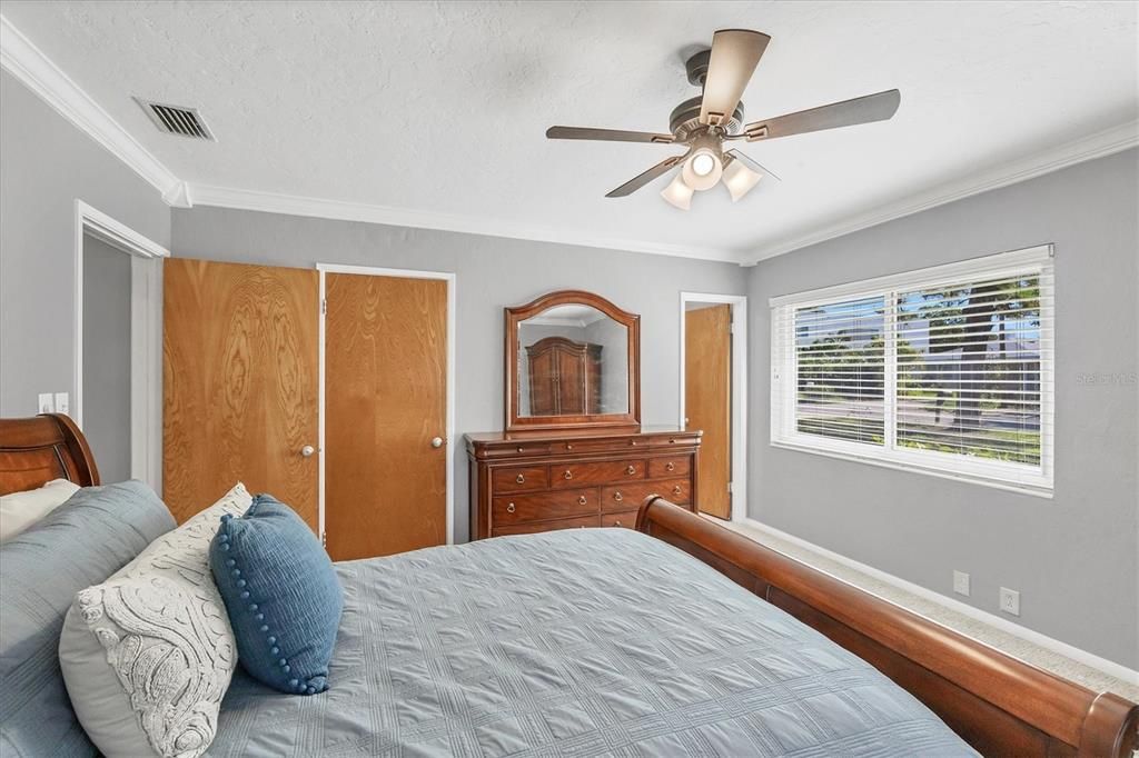 For Sale: $600,000 (4 beds, 2 baths, 2016 Square Feet)