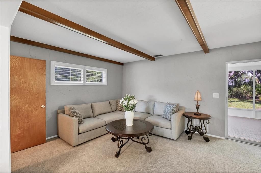 For Sale: $600,000 (4 beds, 2 baths, 2016 Square Feet)