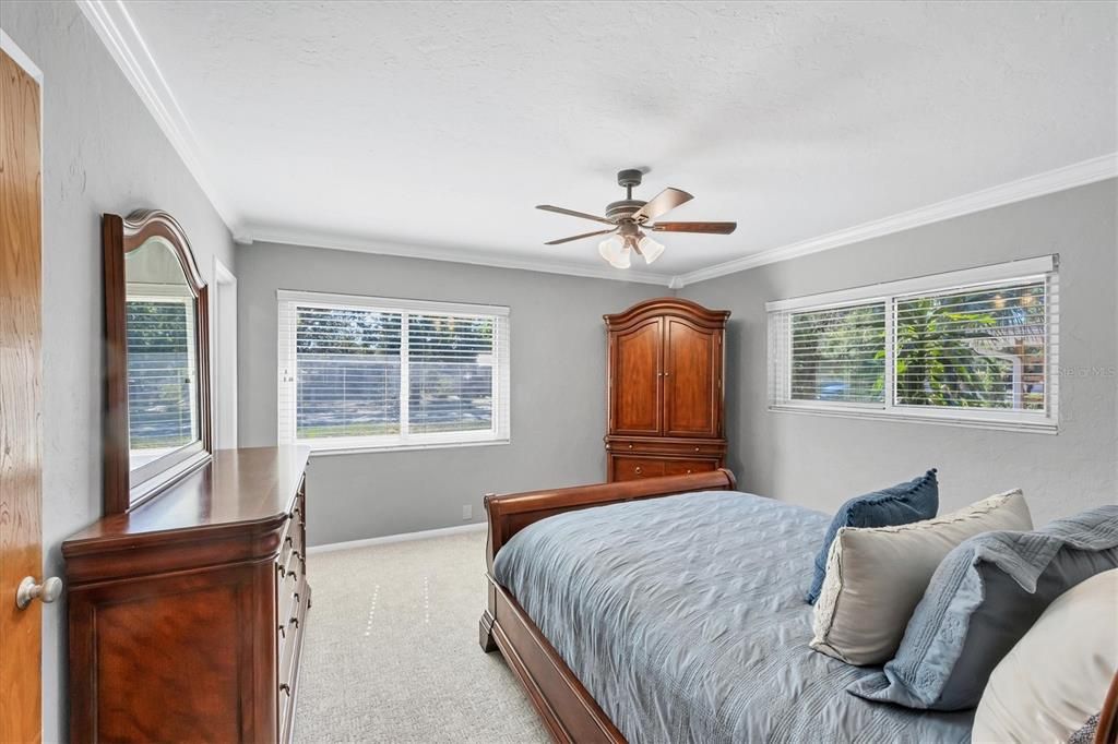 For Sale: $600,000 (4 beds, 2 baths, 2016 Square Feet)