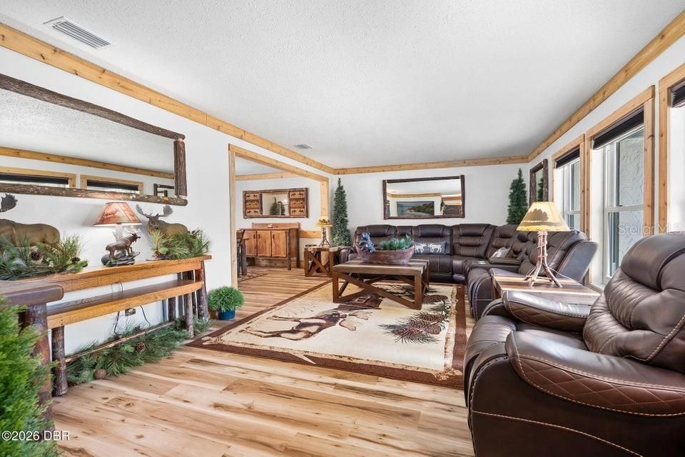For Sale: $629,000 (3 beds, 2 baths, 2361 Square Feet)