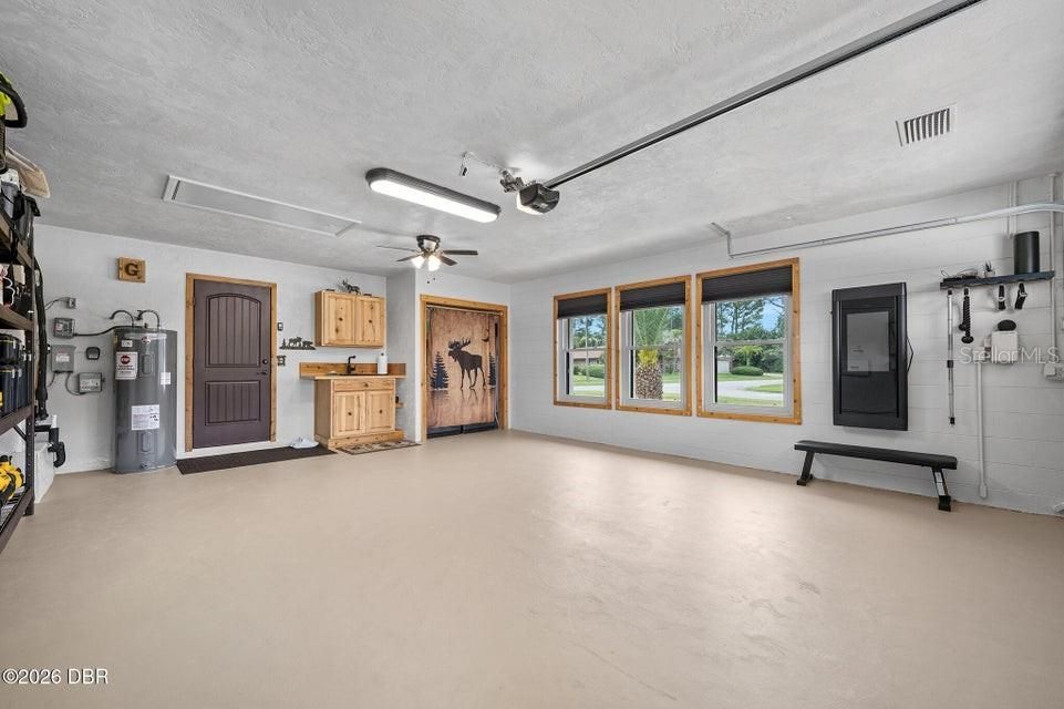 For Sale: $629,000 (3 beds, 2 baths, 2361 Square Feet)