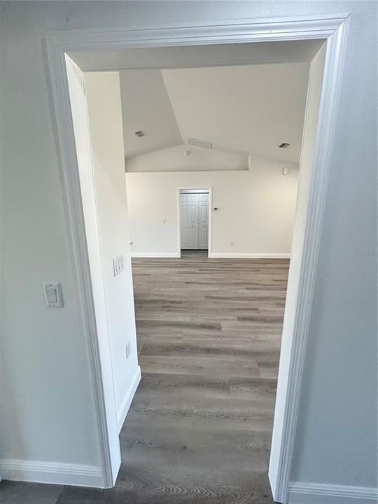 For Sale: $279,900 (3 beds, 2 baths, 1558 Square Feet)