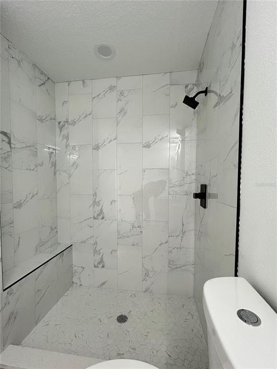 For Sale: $279,900 (3 beds, 2 baths, 1558 Square Feet)