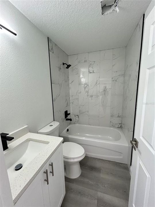 For Sale: $279,900 (3 beds, 2 baths, 1558 Square Feet)