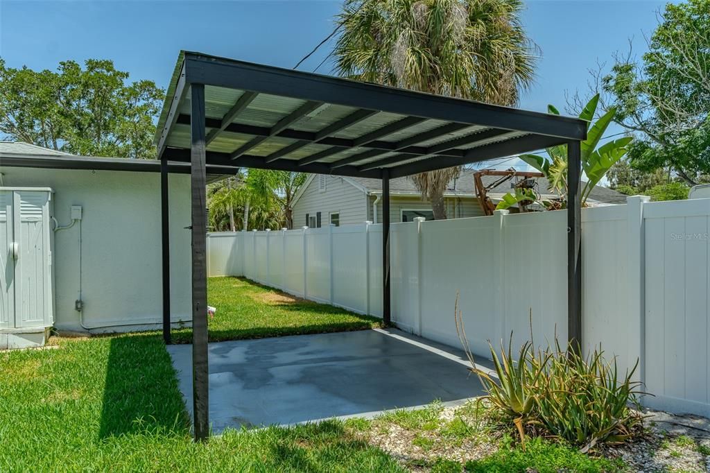 For Sale: $425,000 (3 beds, 2 baths, 1281 Square Feet)