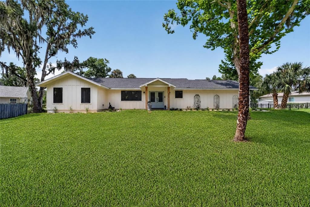 Recently Sold: $1,195,000 (2 beds, 2 baths, 1988 Square Feet)