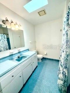 For Sale: $469,900 (4 beds, 2 baths, 1635 Square Feet)