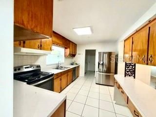 For Sale: $469,900 (4 beds, 2 baths, 1635 Square Feet)