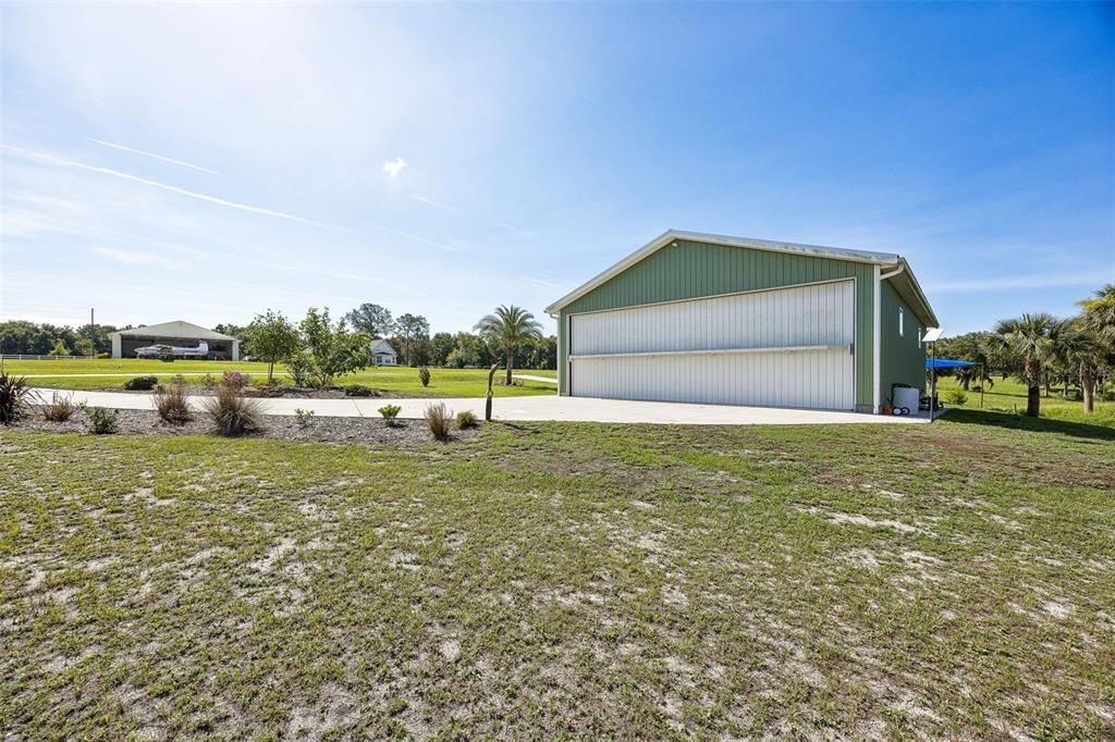 For Sale: $800,000 (3 beds, 3 baths, 1576 Square Feet)