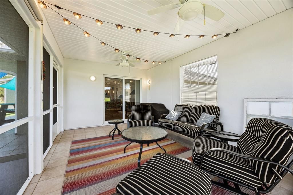 For Sale: $800,000 (3 beds, 3 baths, 1576 Square Feet)