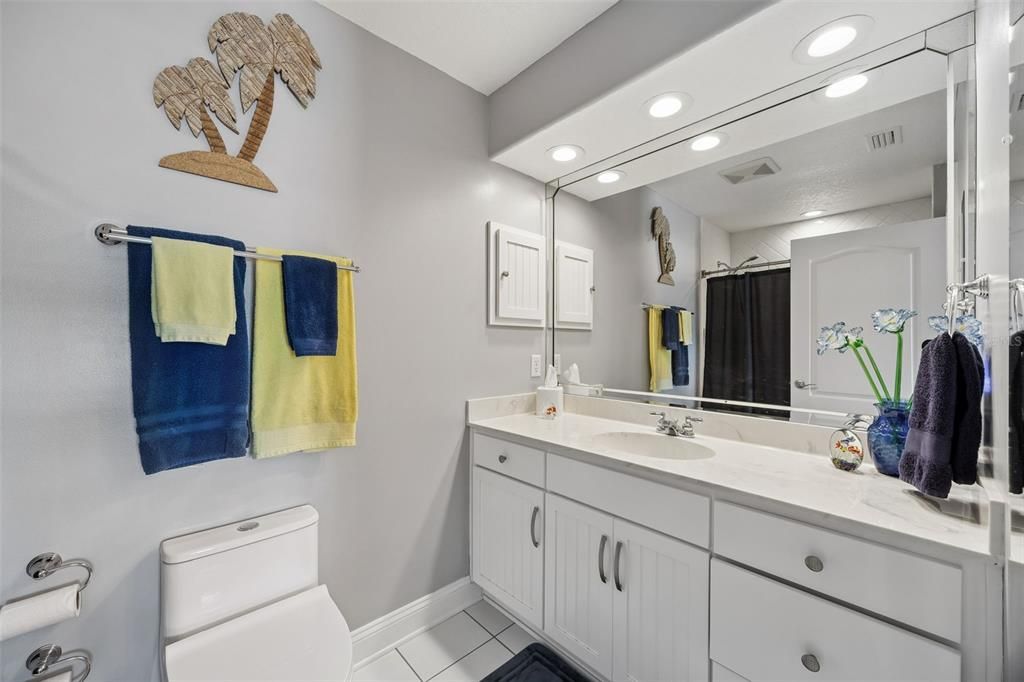 For Sale: $800,000 (3 beds, 3 baths, 1576 Square Feet)