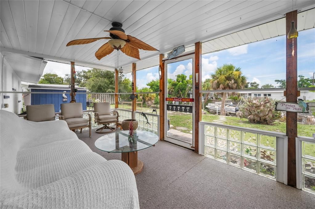 For Sale: $450,000 (3 beds, 2 baths, 1236 Square Feet)