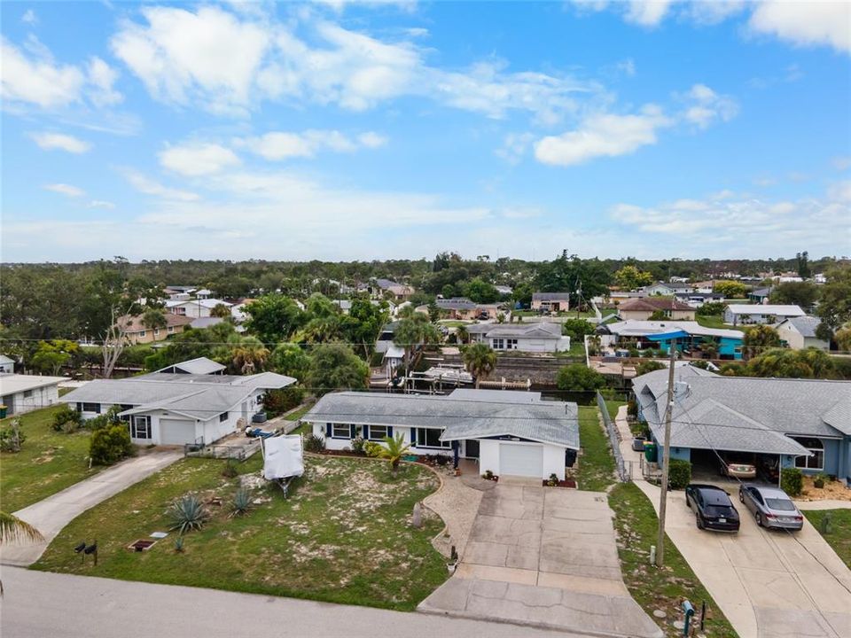 For Sale: $450,000 (3 beds, 2 baths, 1236 Square Feet)