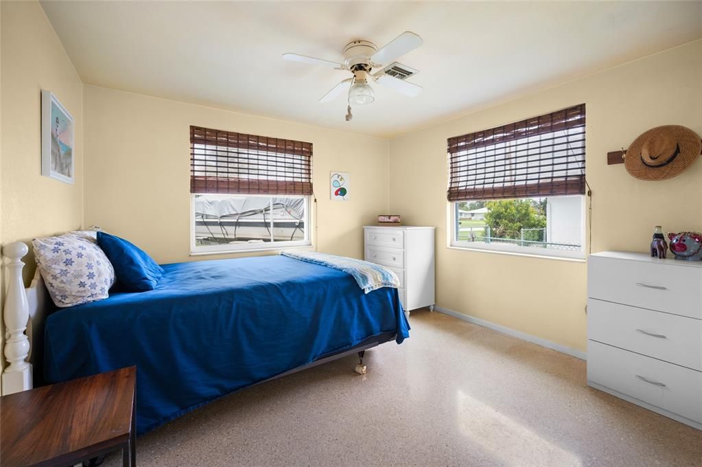 For Sale: $450,000 (3 beds, 2 baths, 1236 Square Feet)