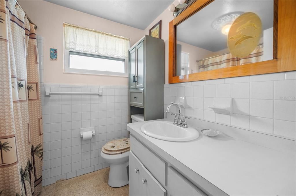 For Sale: $450,000 (3 beds, 2 baths, 1236 Square Feet)