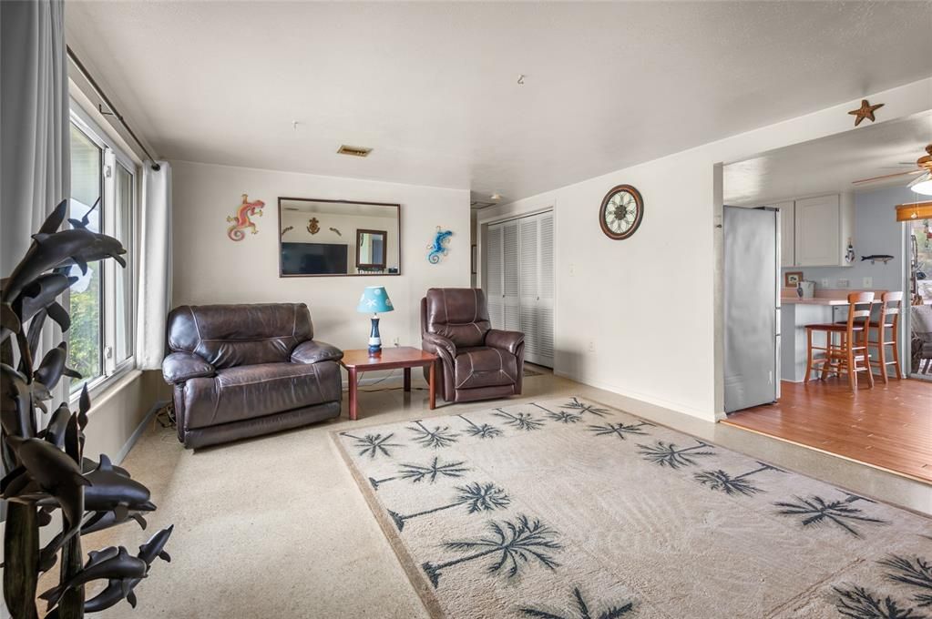 For Sale: $450,000 (3 beds, 2 baths, 1236 Square Feet)