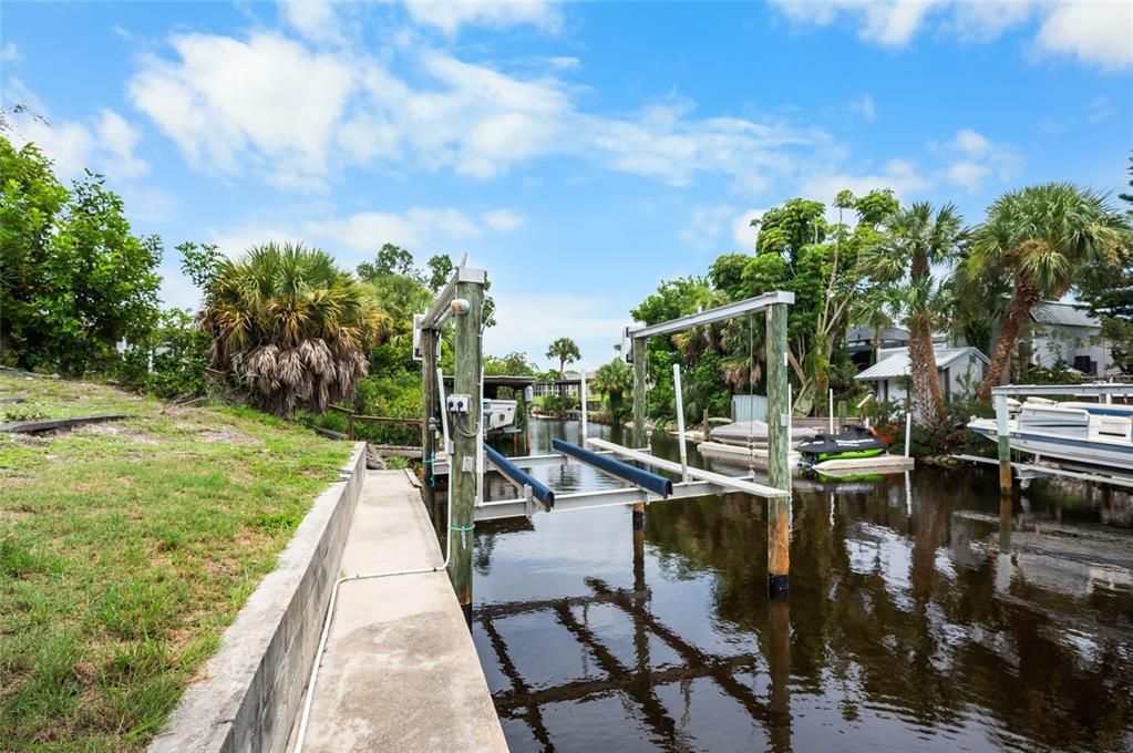 For Sale: $450,000 (3 beds, 2 baths, 1236 Square Feet)
