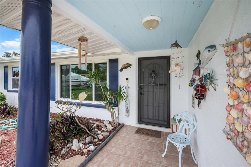 For Sale: $450,000 (3 beds, 2 baths, 1236 Square Feet)