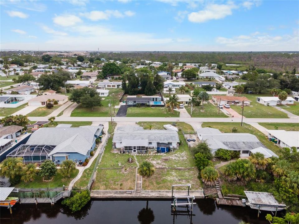 For Sale: $450,000 (3 beds, 2 baths, 1236 Square Feet)