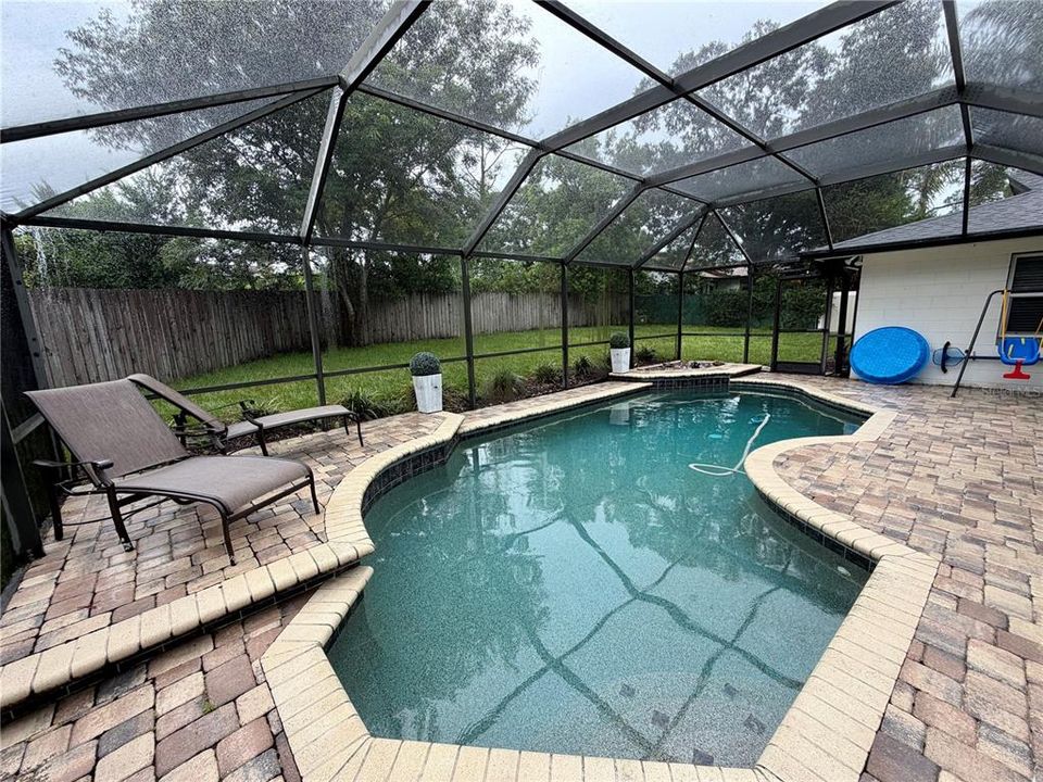 For Rent: $3,500 (3 beds, 2 baths, 1713 Square Feet)