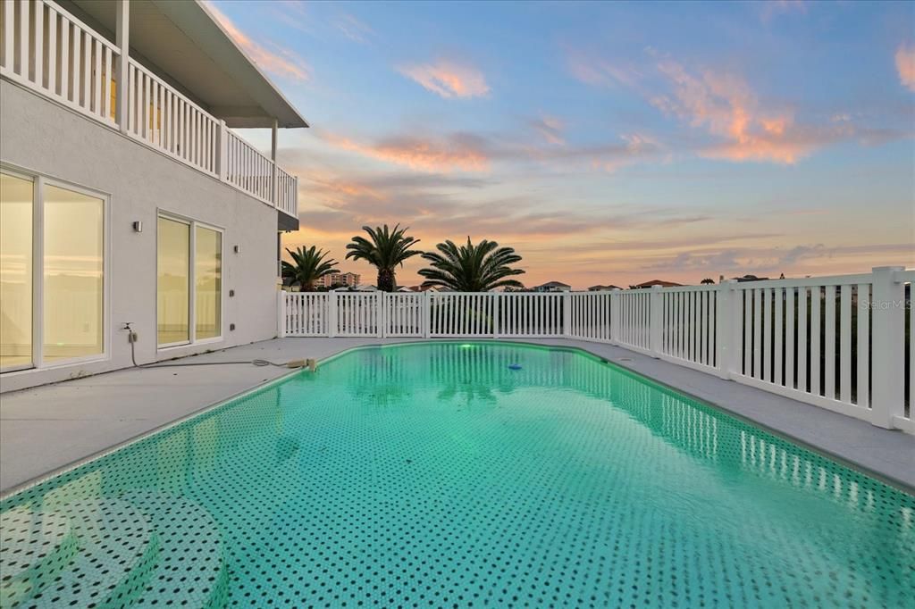 For Sale: $1,150,000 (3 beds, 2 baths, 3482 Square Feet)