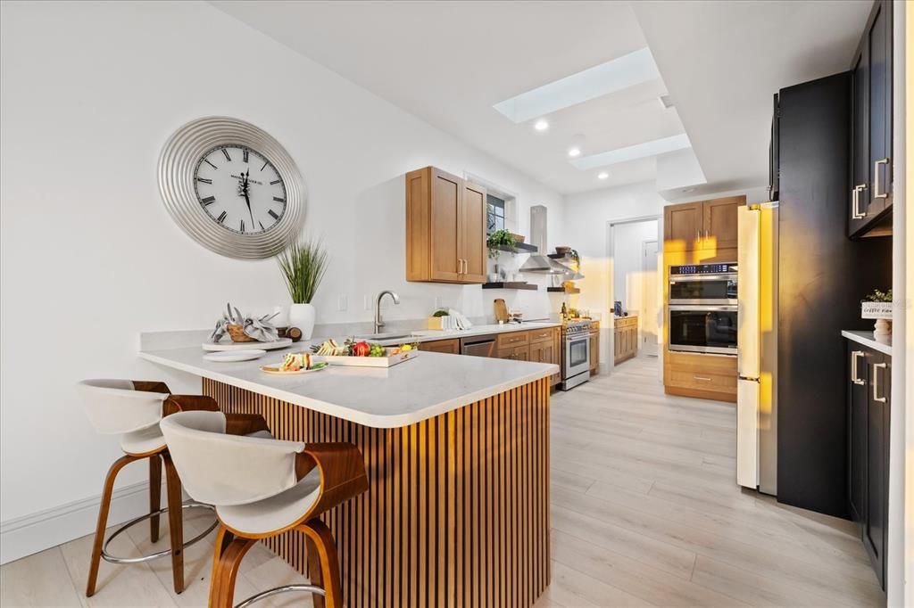For Sale: $1,150,000 (3 beds, 2 baths, 3482 Square Feet)