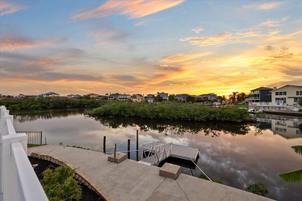 For Sale: $1,150,000 (3 beds, 2 baths, 3482 Square Feet)