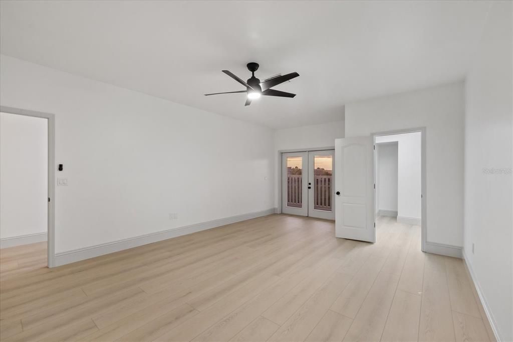 For Sale: $1,150,000 (3 beds, 2 baths, 3482 Square Feet)