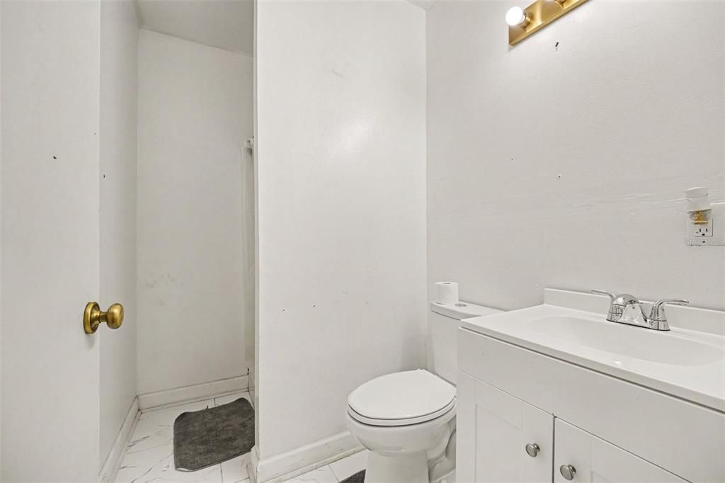 For Sale: $550,000 (4 beds, 4 baths, 2631 Square Feet)