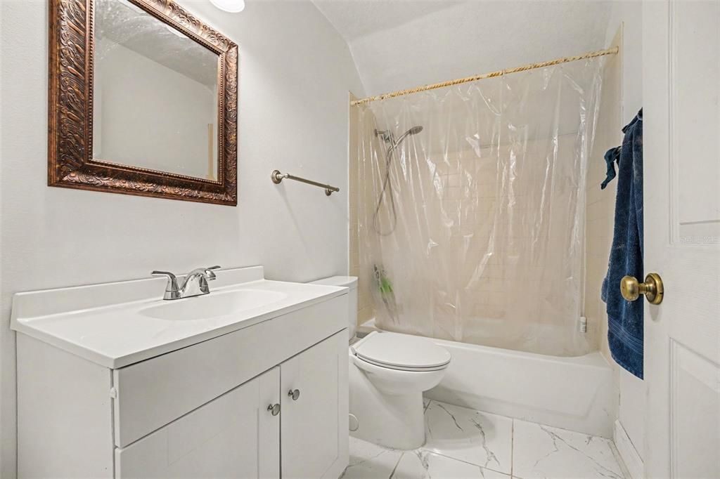 For Sale: $550,000 (4 beds, 4 baths, 2631 Square Feet)