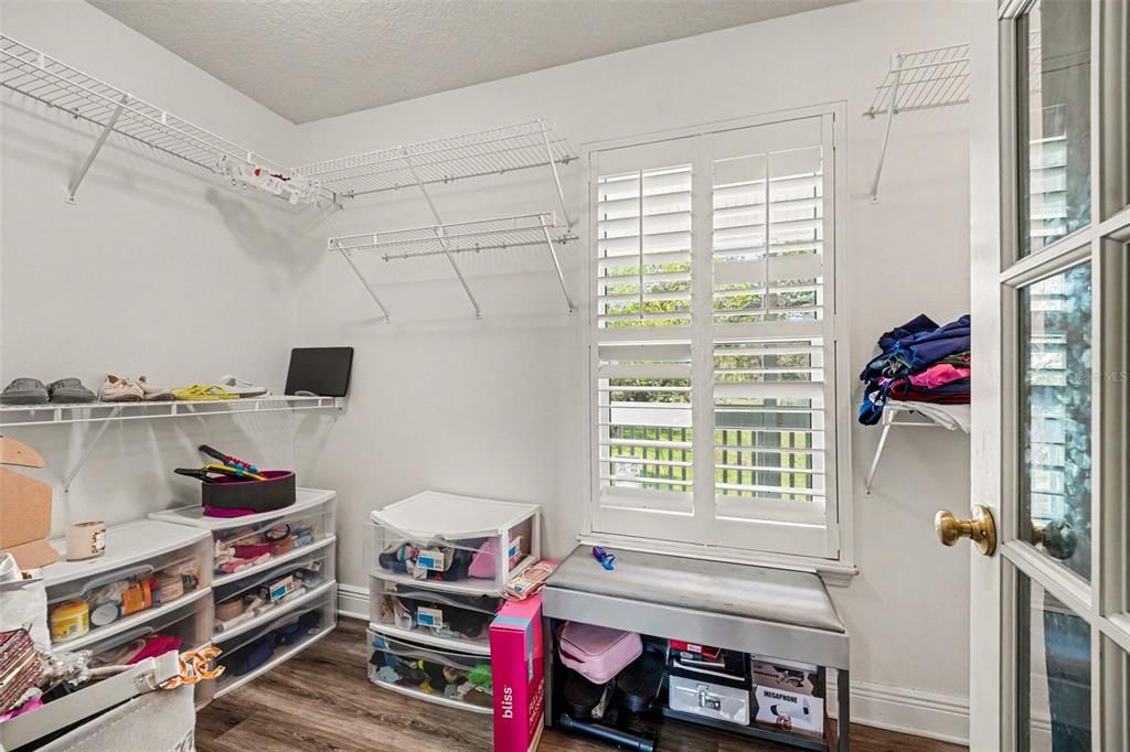 For Sale: $550,000 (4 beds, 4 baths, 2631 Square Feet)