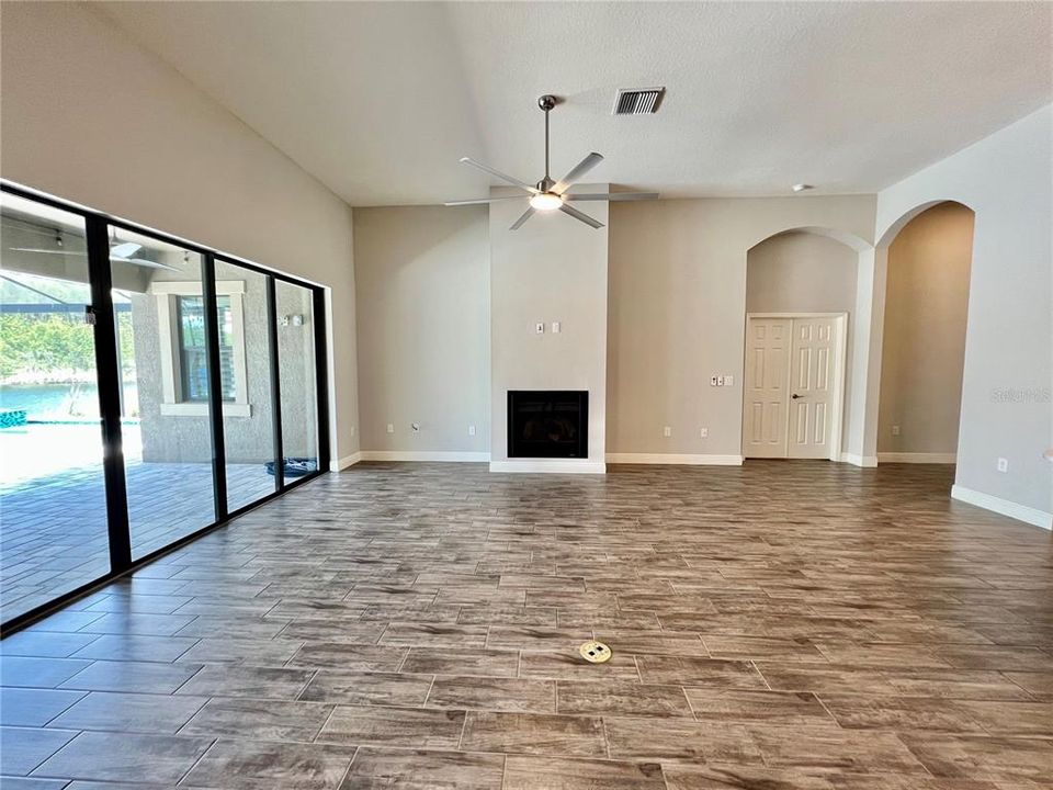 For Rent: $4,200 (4 beds, 3 baths, 3168 Square Feet)
