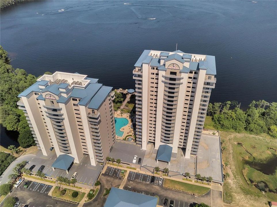 На продажу: $294,900 (2 спален, 2 ванн, 1078 Квадратных фут)