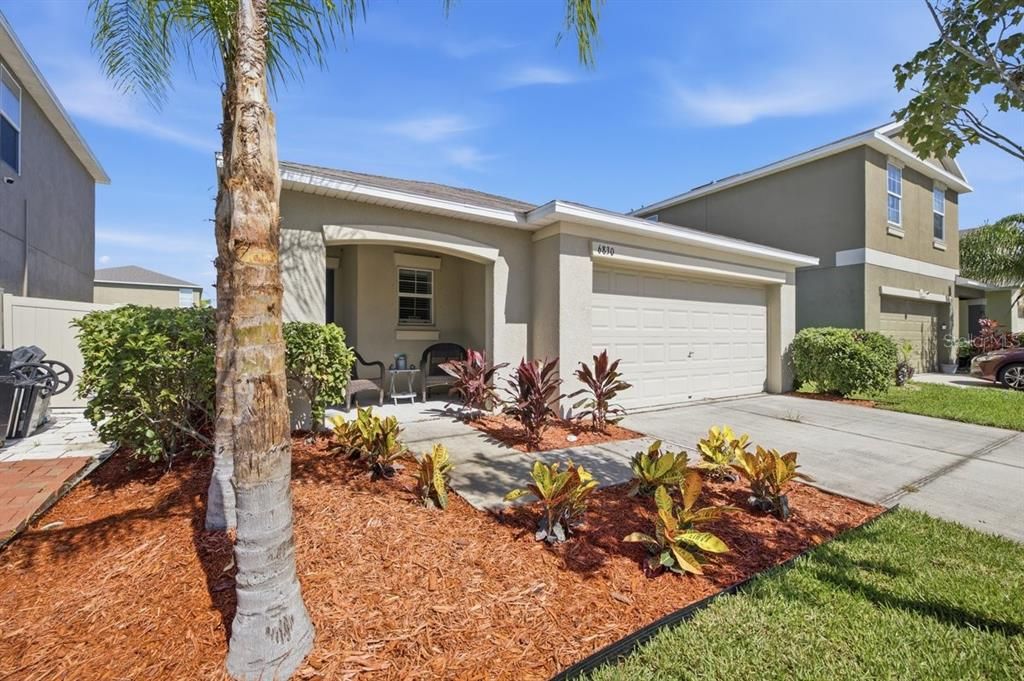 For Sale: $285,000 (3 beds, 2 baths, 1432 Square Feet)