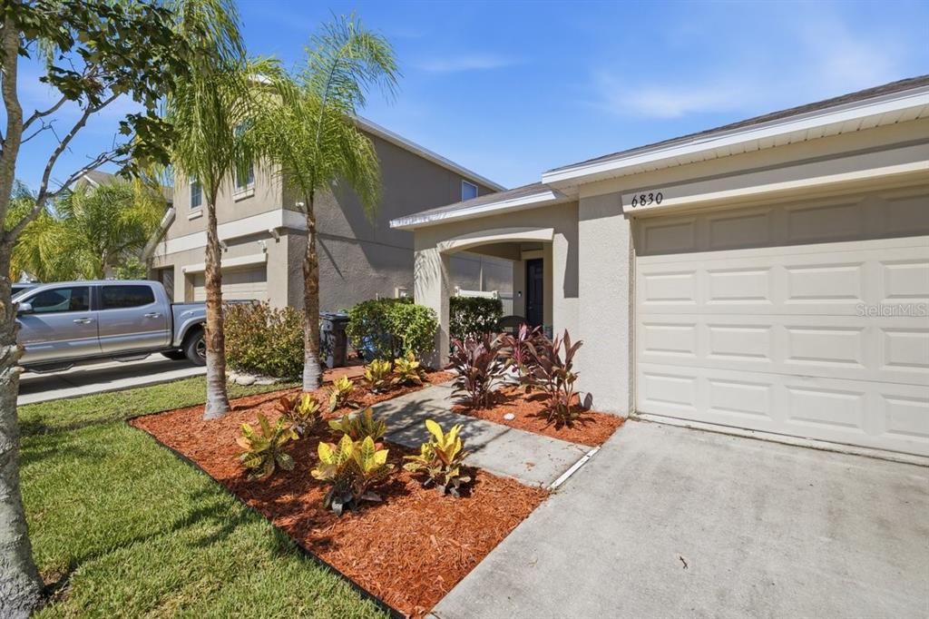 For Sale: $285,000 (3 beds, 2 baths, 1432 Square Feet)