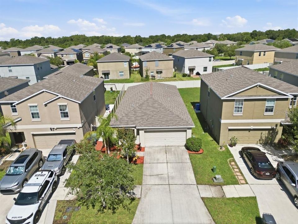 For Sale: $285,000 (3 beds, 2 baths, 1432 Square Feet)