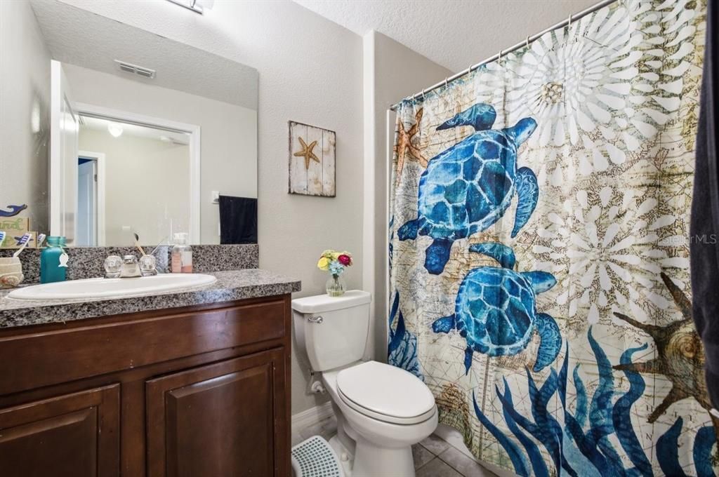 For Sale: $285,000 (3 beds, 2 baths, 1432 Square Feet)