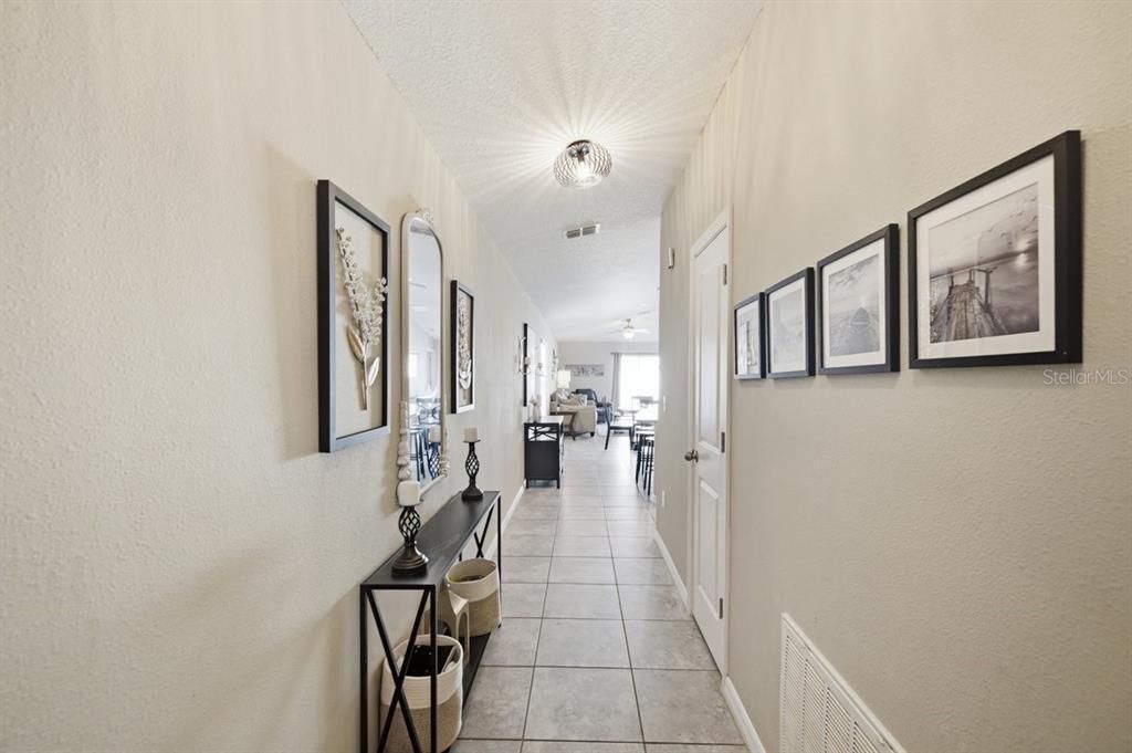 For Sale: $285,000 (3 beds, 2 baths, 1432 Square Feet)