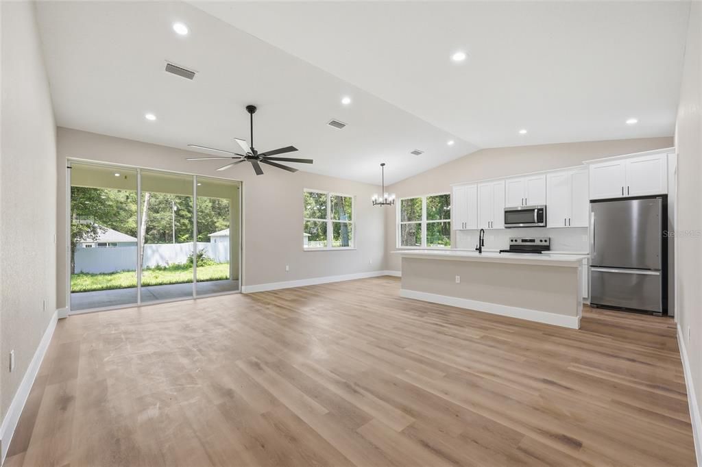 For Sale: $279,990 (3 beds, 2 baths, 1406 Square Feet)