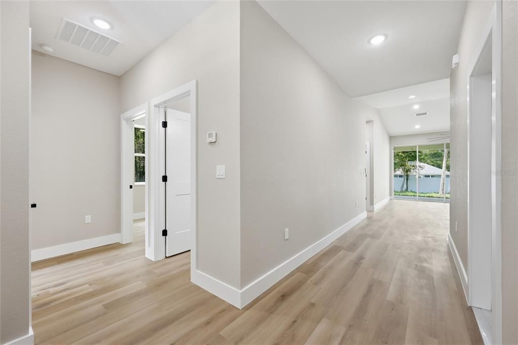 For Sale: $279,990 (3 beds, 2 baths, 1406 Square Feet)