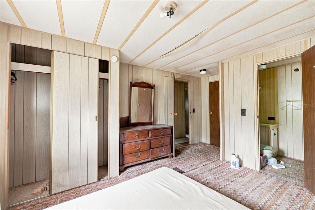 На продажу: $132,500 (2 спален, 1 ванн, 960 Квадратных фут)
