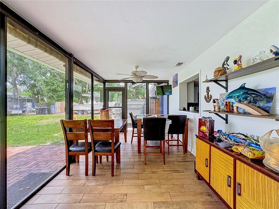 For Sale: $394,900 (3 beds, 2 baths, 1647 Square Feet)