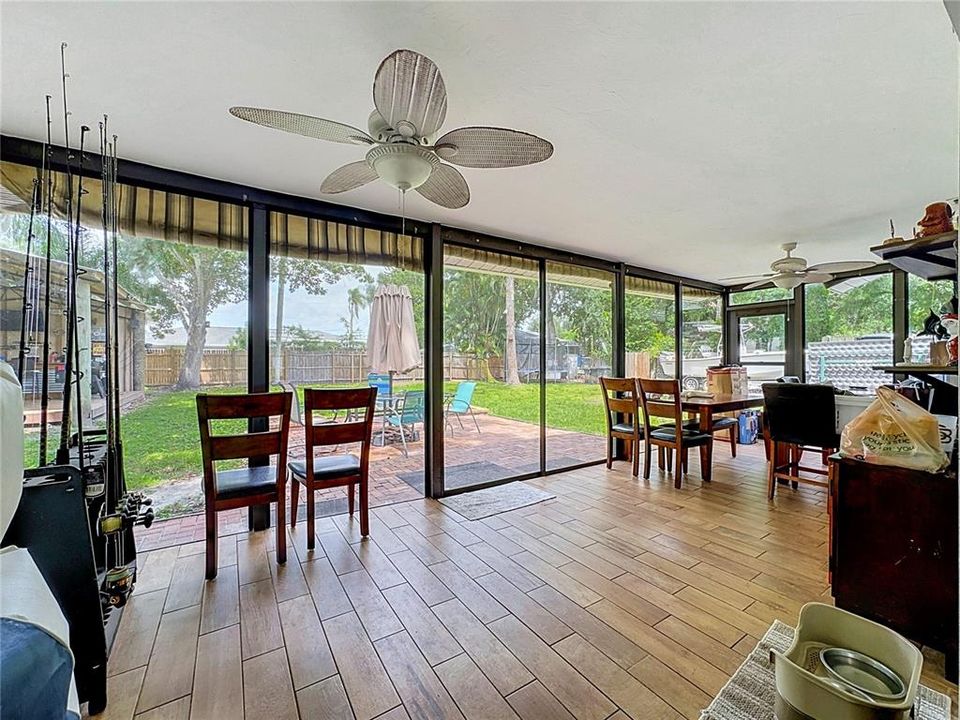 For Sale: $394,900 (3 beds, 2 baths, 1647 Square Feet)